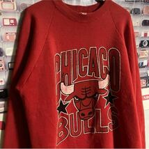 希少80s-90s USA製NBAシカゴブルズCHICAGO BULLSスウェットFRUIT OF THE LOOMボディ赤XLデカビッグロゴMJマイケルジョーダンピッペン_画像6