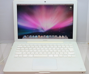 Apple MacBook A1181/MacBook1.1/初代MacBook/13.3TFT/CoreDuo 2.0GHz/1GBメモリ/HDD120GB/バッテリーNG/OS X 10.5.6 Leopard #1011