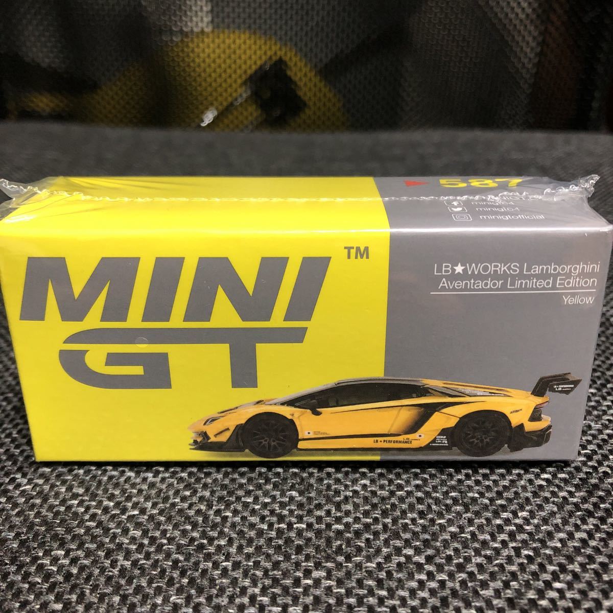 Yahoo!オークション -「lb works ランボルギーニ」(乗用車) (その他)の
