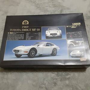 絶版[グンゼ産業]1/20｀69トヨタ2000GT後期型MF-10 エンジン精密再現 フル開閉 純正ホイール モーターライズ 白ボディ 未開封