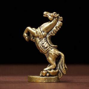 【運気UP】馬の置物　真鍮製　アンティーク　オブジェ　風水　金運　動物　飾り 古美術 蓋置 中国　レトロ