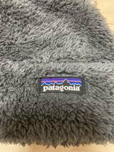 新品同様 パタゴニア patagonia ベビー・ファーリー・フレンズ・ハット グレー 24M 子供用 キッズ ニットキャップ ニット帽 1円スタート_画像6