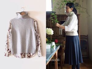 極美品 MARGARET HOWELL マーガレットハウエル カシミヤシルク ロールネックニットベスト ナチュラル 33,000円 平井かずみさん着用