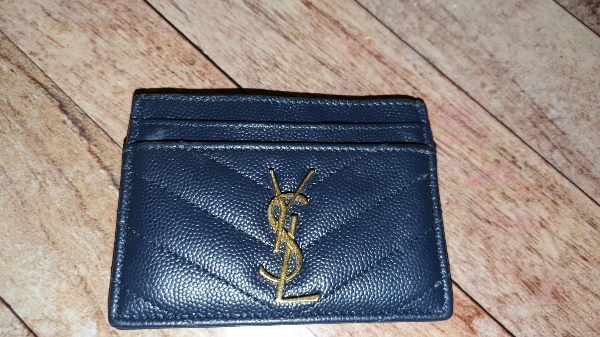 ヤフオク! -「saint laurent サンローラン カードケース」の落札相場