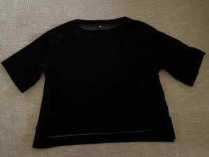 ユニクロ　ベロアカットソー(5分袖)　黒色　M