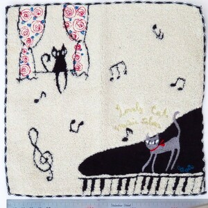 猫グッズ 猫雑貨 猫柄 タオル ハンドタオル タオルハンカチ ハンカチタオル 綿100％ 横約24cm×縦約23cm 未使用 ピアノ ピアノキャット