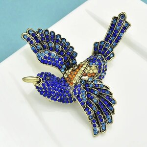 □幸せの青い鳥♪鳥ブローチ☆キラリ★ピンブローチ☆ラインストーン★鳥☆動物☆プレゼントに♪◆新品未使用品◇送料無料◇