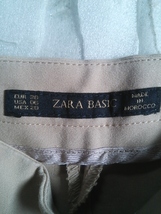 ZARA BASIC　ストレッチ　クロップドパンツ　送料２３０円_画像2