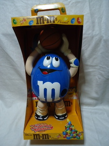 ＵＳ　2001年製　M&M's　エムアンドエムズ　青色　バスケ　チョコスペンサー　30センチ　ドール　飾り物　新品　未開封物