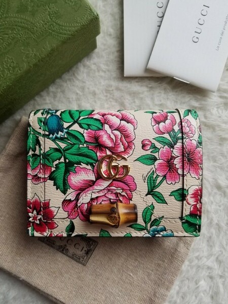 新品 GUCCI グッチ ダイアナ フローラル プリント 2つ折り財布 マルチカラー 658244 AAB7O 8464