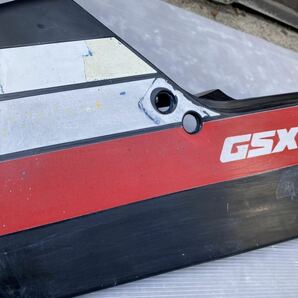 油冷初期GSX-R750 (GR71) 純正テールカウル② 左右セット GSX-R1100 GU74にも流用可の画像8