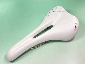 新品 VELO VL-3387 サドル 233g チタンレール 白 ベロ チタン 0215R2302/520