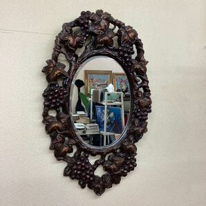 木彫りフレームウォールミラー 木製フレーム 葡萄 木彫り 彫刻 アンティーク アジアン 壁掛け 鏡 ヴィンテージ ゆうパック140サイズ発送の画像1