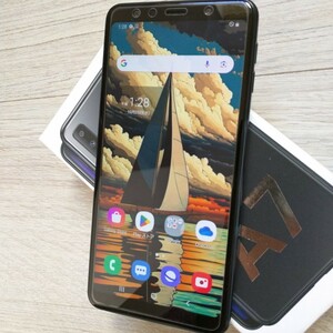 GALAXY　A7 　ブラック　かなり美品となります　SIMフリー　有機ELディスプレイ、トリプルカメラ　RAM4GB.ROM64GB 　ケースおまけ