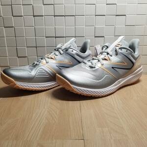 送料無料・新品未使用！！ニューバランス new balance テニスシューズ / WCO796M3.D / シルバー 定価9900円 24.5ｃｍ