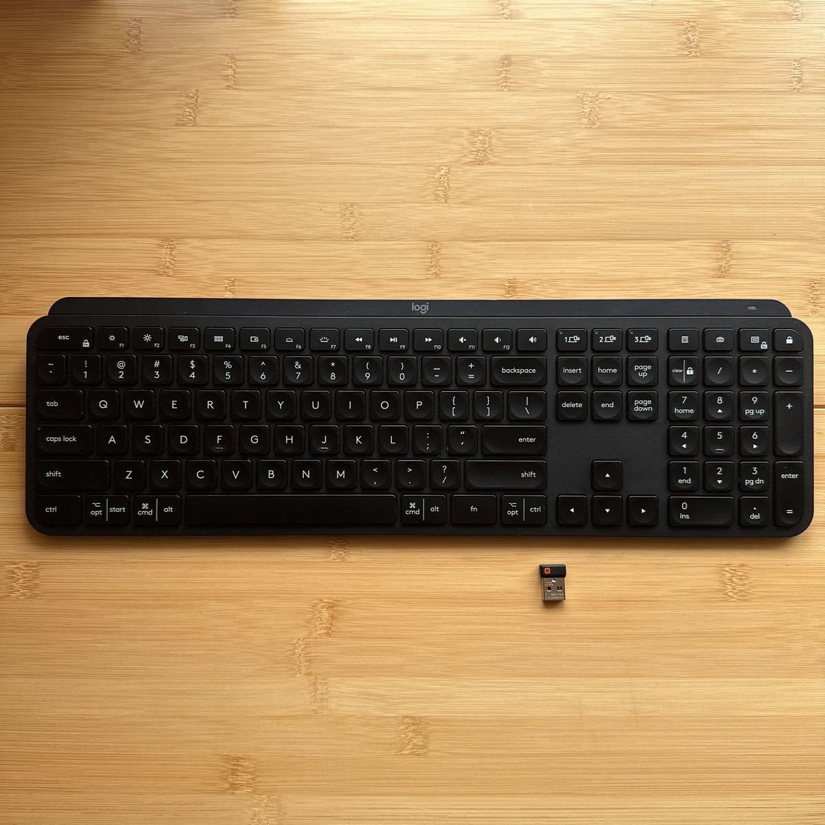 ロジクール MX KEYS Advanced Wireless Illuminated Keyboard KX800