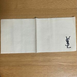 YSL イヴ・サンローラン YVESSAINTLAURENT メガネ拭き