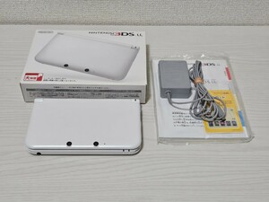 付属品完備☆極美品☆NINTENDO 3DS LL ホワイト ニンテンドー3DS LL 任天堂 超美品