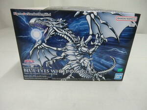  Yugioh Duel Monstar z Blue Eye z white Dragon ( blue eye. white dragon ) plastic model figure laiz Stan da-
