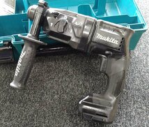 ＄【 Makita マキタ 18mm充電式ハンマドリル HR182D バッテリー2個付き ケース入り 穴あけ はつり 電動工具 】KH10144_画像1