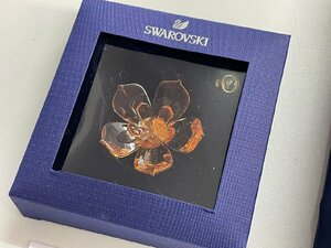 〓 【SWAROVSKI スワロフスキー MAGNET MAGNOLIA 花 ブローチ クリスタル マグネット 箱付き 人気シリーズ】HO8849