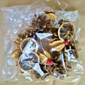  Christmas wreath pine .... osmanthus heterophyllus orange ornament decoration / dry flower natural 