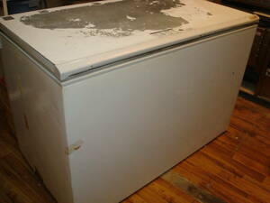 サンデン　冷凍庫　ストッカー　中古品、傷、汚れあり