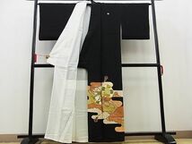 平和屋野田店■豪華黒留袖　駒刺繍　ヱ霞鼓花文　金彩　逸品　n-kg3590_画像2