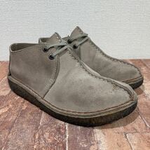 A-16 Clarks クラークス チャッカブーツ ワラビーブーツ カジュアルブーツ　スエードブーツ　グレー　メンズ 約25cm_画像1