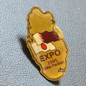 記念 ピンバッジ EXPO 2005 Qatar Pavilion記念品 グッズ アンティーク ヴィンテージ コレクション 年代物　全長約2.5cm