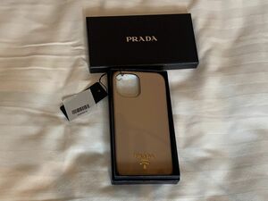 新品　プラダ iPhone 12 Pro Maxケース サフィアーノレザー 1ZH130 ベージュ PRADA iPhoneケース