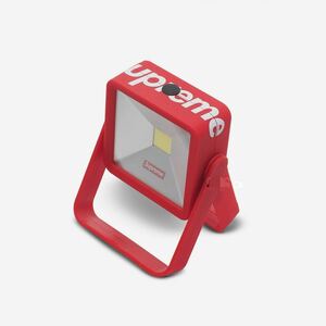 【新品未開封 赤 Magnetic Kickstand Light】 supreme 18aw シュプリーム led スタンドライト box logo ボックスロゴ lamp ランプ 電灯