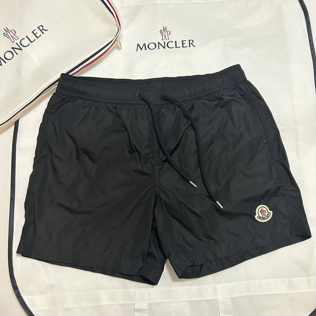 Yahoo!オークション -「モンクレール moncler ショートパンツ」の落札 