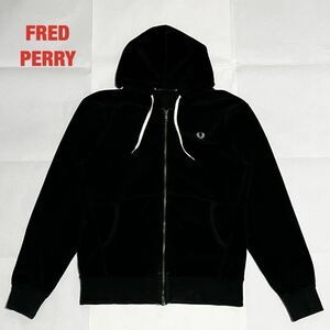 【人気】FRED PERRY　フレッドペリー　ジップアップパーカー　ベロア　ユニセックス　ラグランスリーブ　刺繍　月桂樹ロゴ　F2229