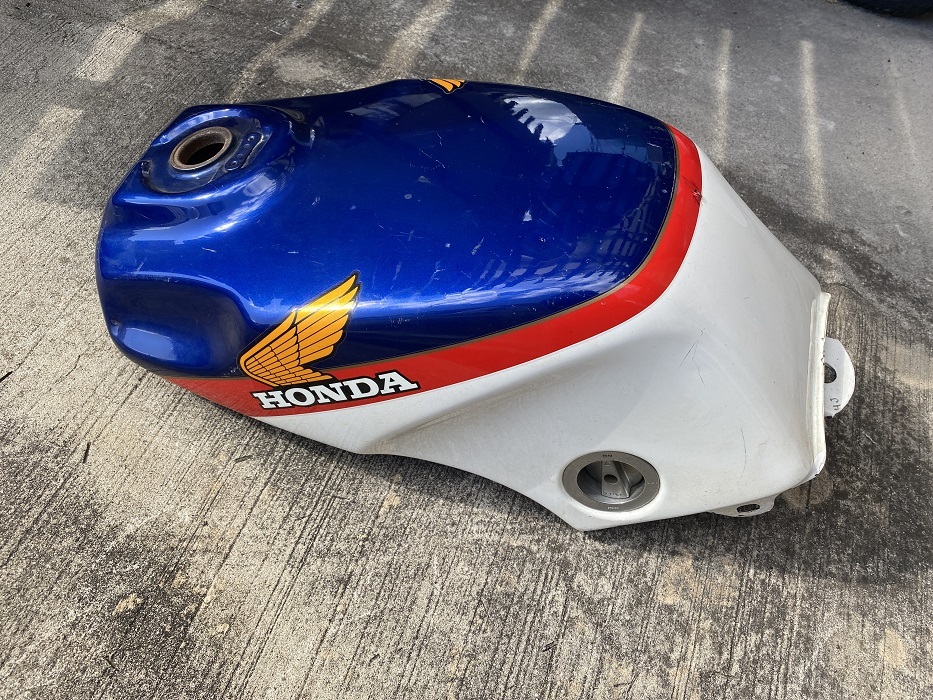 2023年最新】ヤフオク! -cbr400f 外装(自動車、オートバイ)の中古品