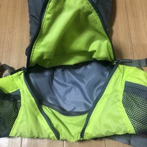 ★匿名 送料込★Camelbak キャメルバック Octane LR サイクリング ランニング ハイドレーション対応 バックパック 5.5+2L グリーンの画像5