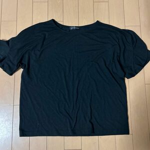 半袖　フリル袖　カットソー　tシャツ