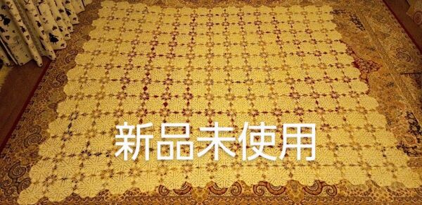 とても美しい手作りレースカバー