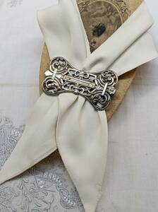  England antique Victoria nkla bat clip / Europe Britain Vintage gothic jewelry scarf ring ΓOT