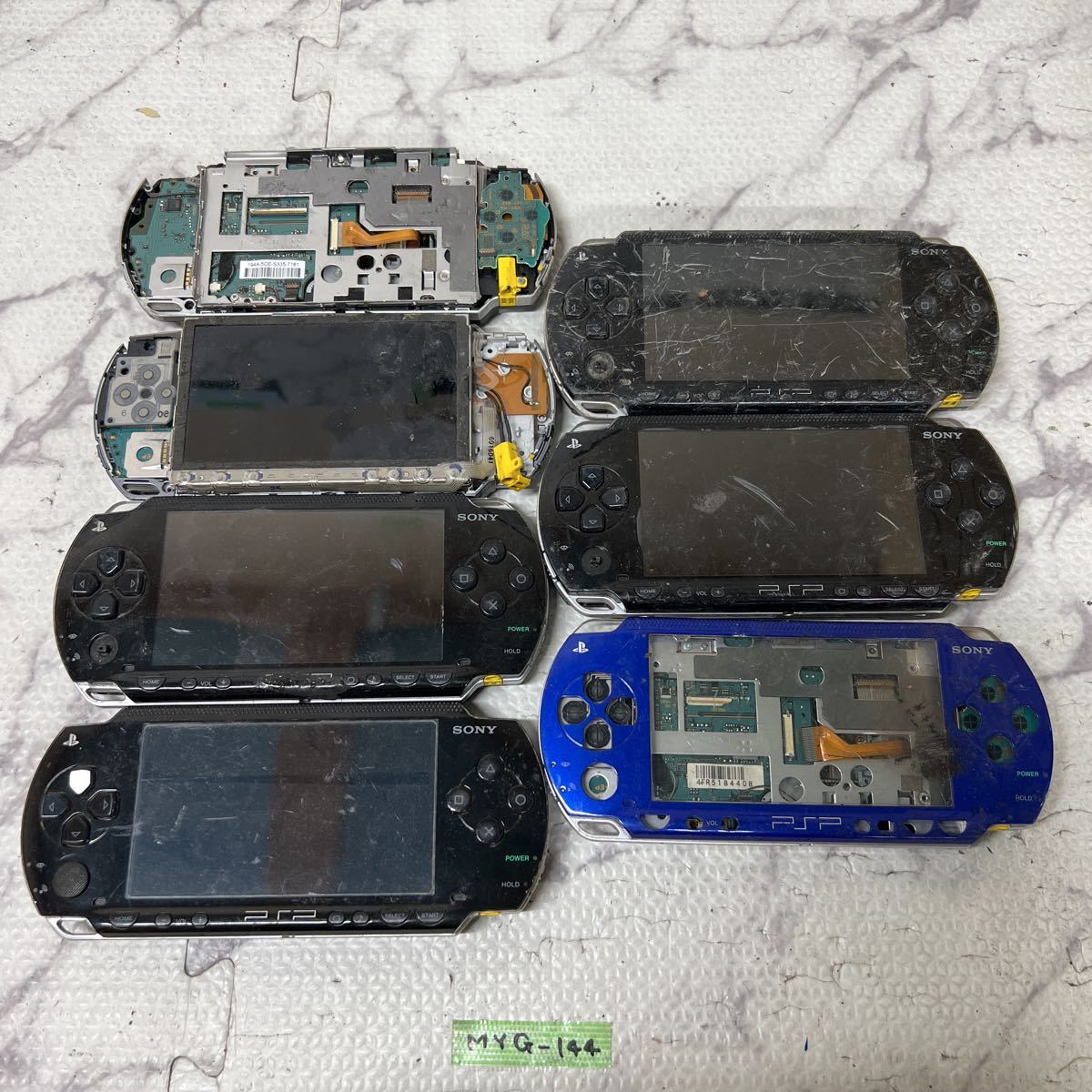ヤフオク! - PSP 本体 4台 ソフト9本 まとめ売り セット ジャ