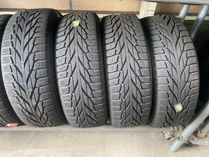 【バリ山スタッドレス】ノキアン　ハッカベリッタ【225/65Ｒ17】【4本セット】ハリアー　RAV4　エクストレイル　CX-5　CX-8　ヴァンガード