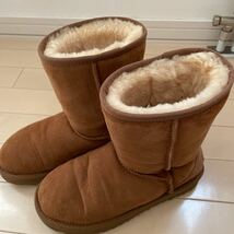 超美品 アグ オーストラリア UGG australia クラシックショート CLASSIC SHORT ムートンブーツ 24cm 茶色 ブラウン レディース 38 US5.5_画像3