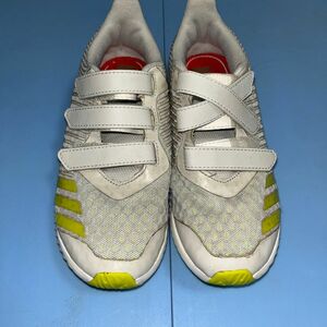 adidas トレーニングシューズ　20cm アディダス