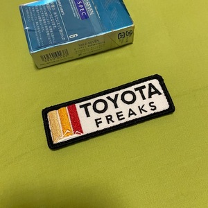 白　絶版　TOYOTA FREAKS 　Horizontal　パッチ　USDM トヨタフリークス　タンドラ　タコマ　ランクル　FJクルーザー　プラド