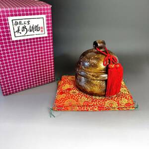 伝統工芸◆美術鋳物【正峰謹製 鈴の置物】敷座布団付◆新品 高さ17cm◆家内安全 商売繁盛 縁起物 内装装飾品 鋳鉄