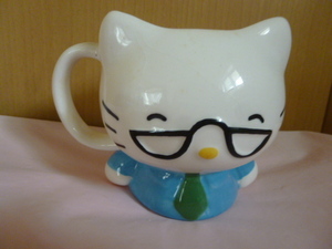 サンリオ　ハローキティ　マグカップ　お父さん（パパ）陶器　Hello Kitty cup