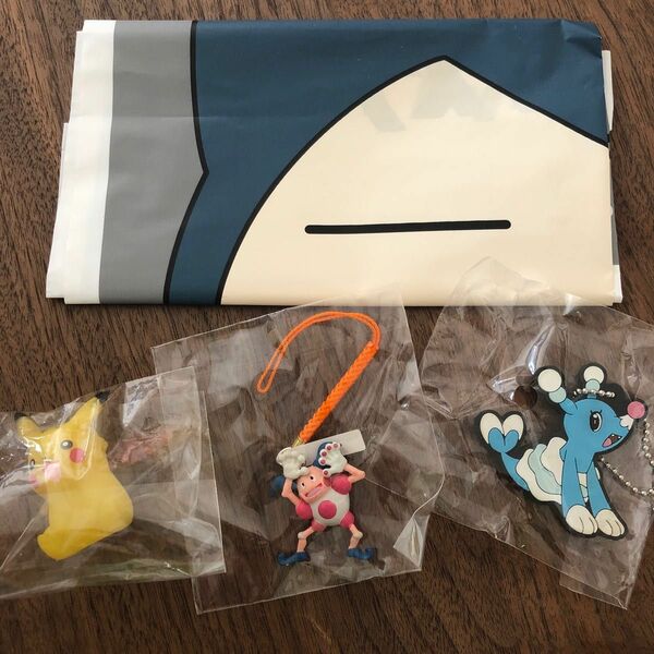 ポケモン　ピカチュウ　バリヤード　オシャマリ　カビゴン　ナムコ　ガチャ　ねつけ　マスコット