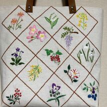 大きなバッグ手刺繍花図鑑_画像1