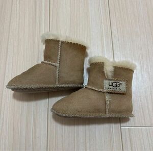 UGG ベビーブーツ　ムートンブーツ