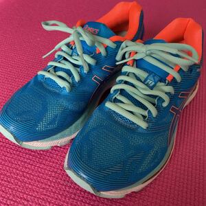 *asics Asics TJG514 GEL-NIMBUS 19 running shoes blue 22.5.USED beautiful goods * several times degree use .